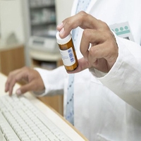 Аптекарей обяжут информировать покупателей о более дешевых аналогах лекарств