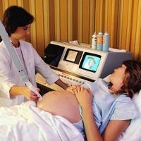 Уровень материнской смертности снизился на 45%