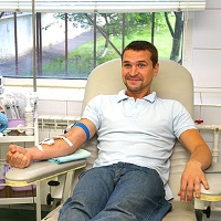 Всемирный день донора крови: безопасная кровь для спасения матерей
